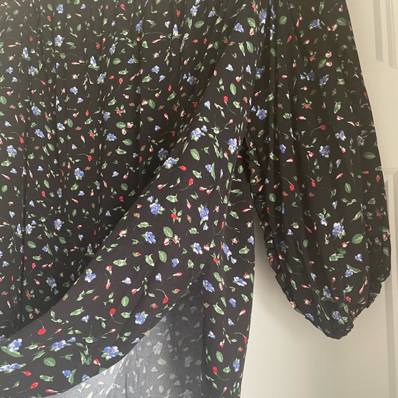 Club Monaco 3/4 Sleeve Off The Shoulder Blouse - Picture 3 of 8